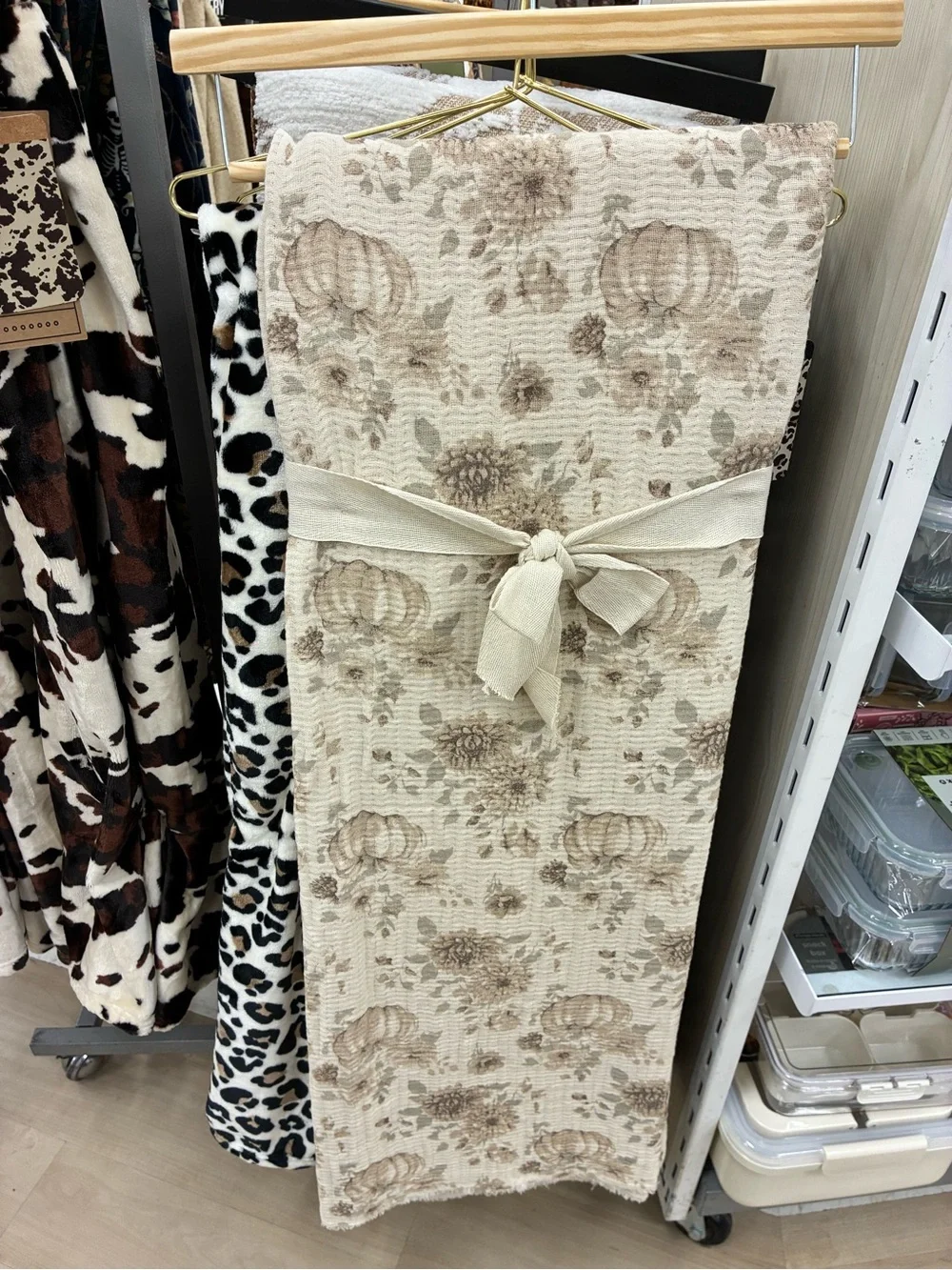 Cream Pumpkin Decorative Throw